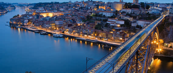 A view of the river at night, Porto