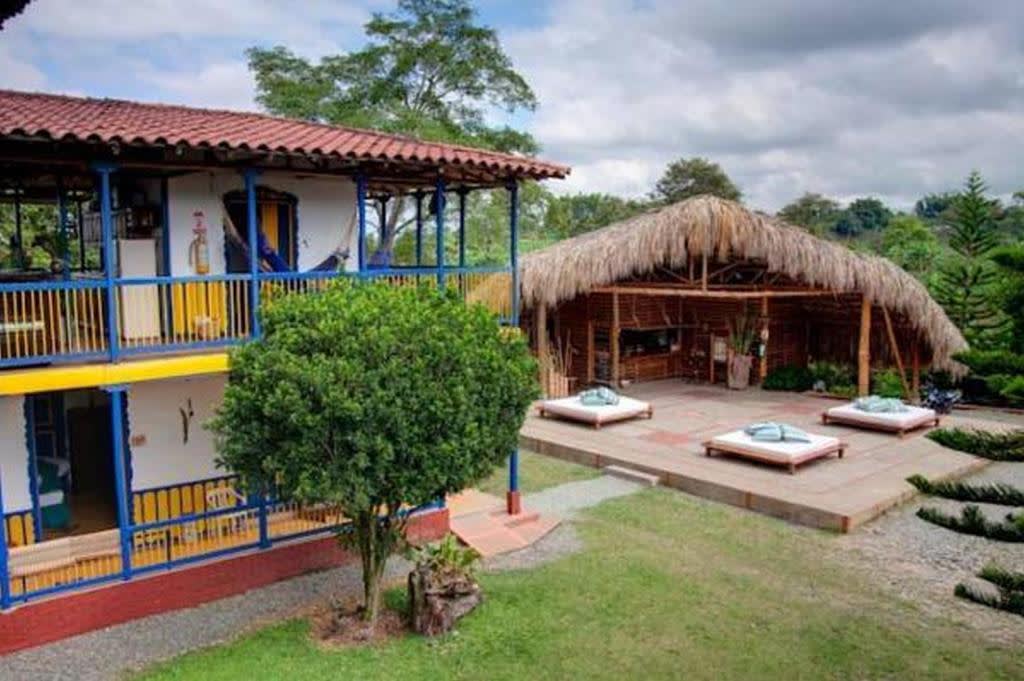 Colombia: Culture, Coffee & Caribbean