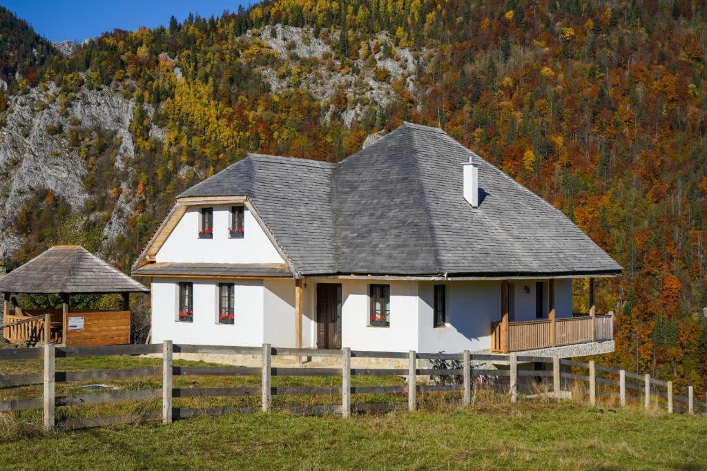 Transylvanian Castles Walk