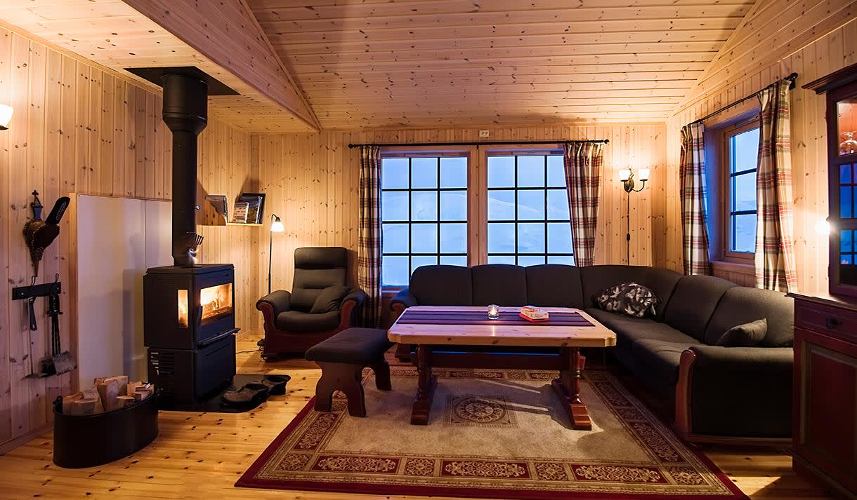 Svalbard Arctic Adventure – Sunny Winter