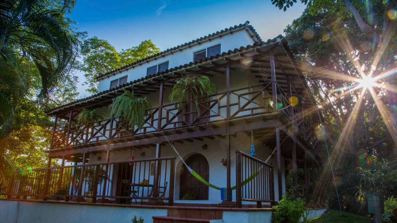 Essential Colombia