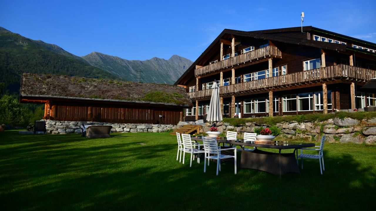 Signature Norway | Where Fjords Meet Sky