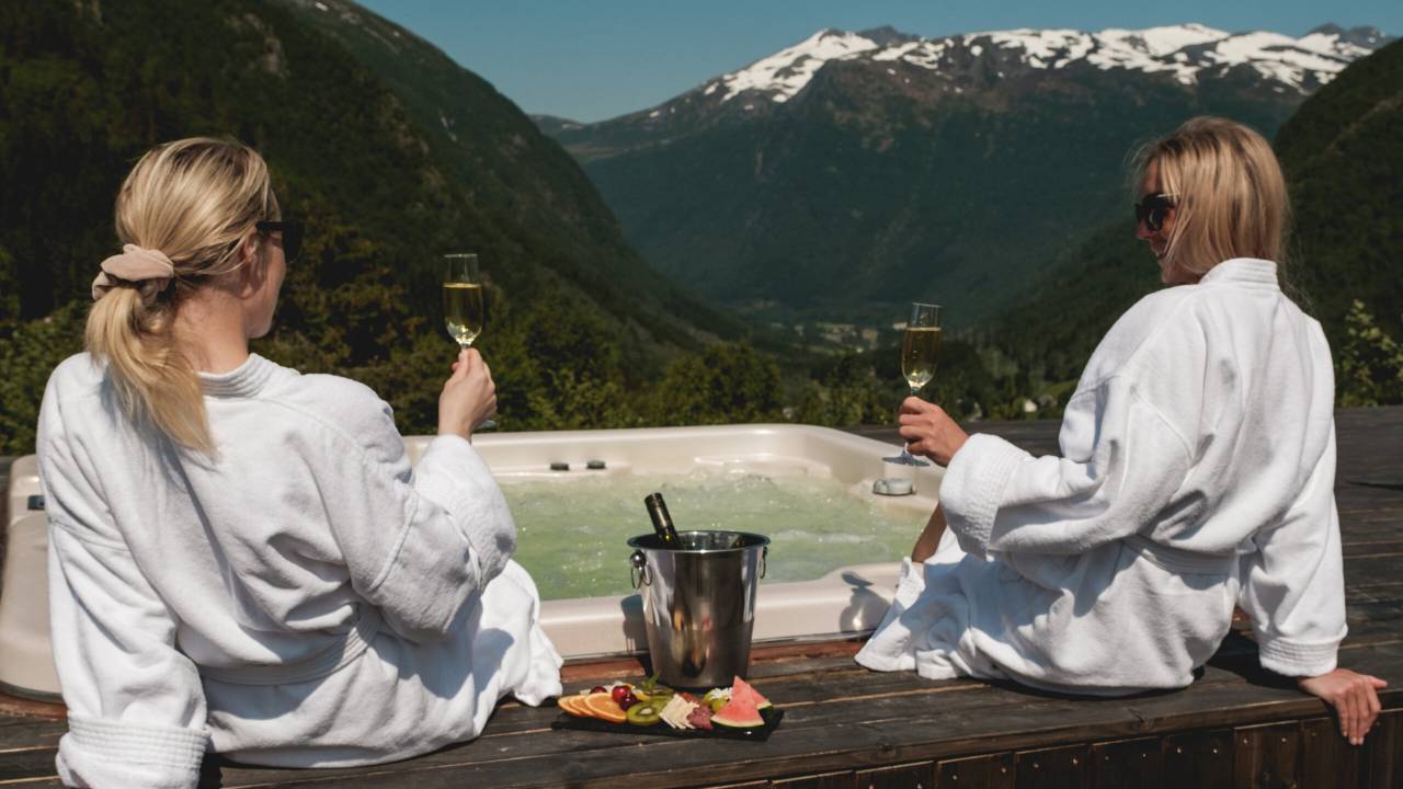 Signature Norway | Where Fjords Meet Sky