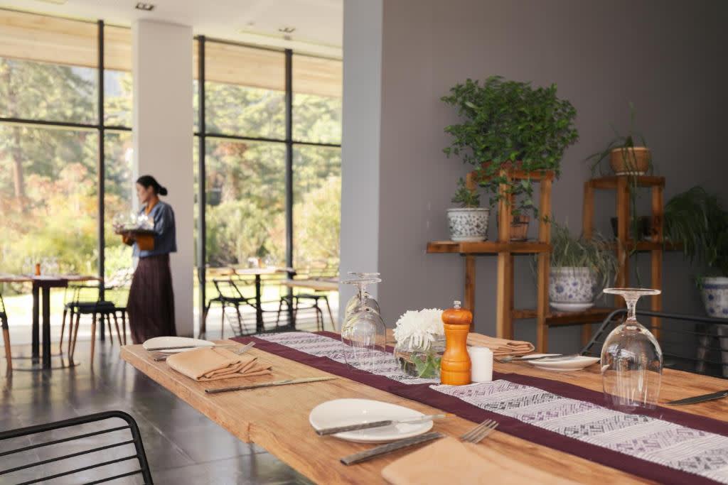 Signature Nepal & Bhutan | Peaks & Prayer Flags