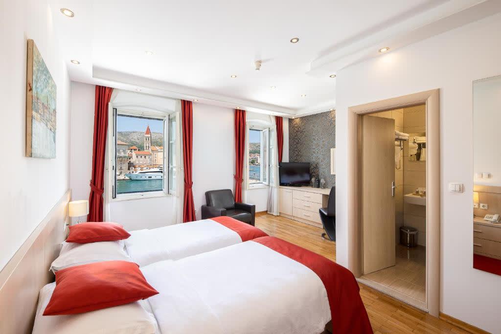 Heritage Hotel Villa Sikaa, Trogir