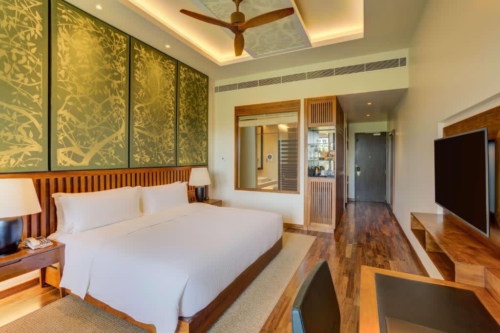 DoubleTree by Hilton Weerawila