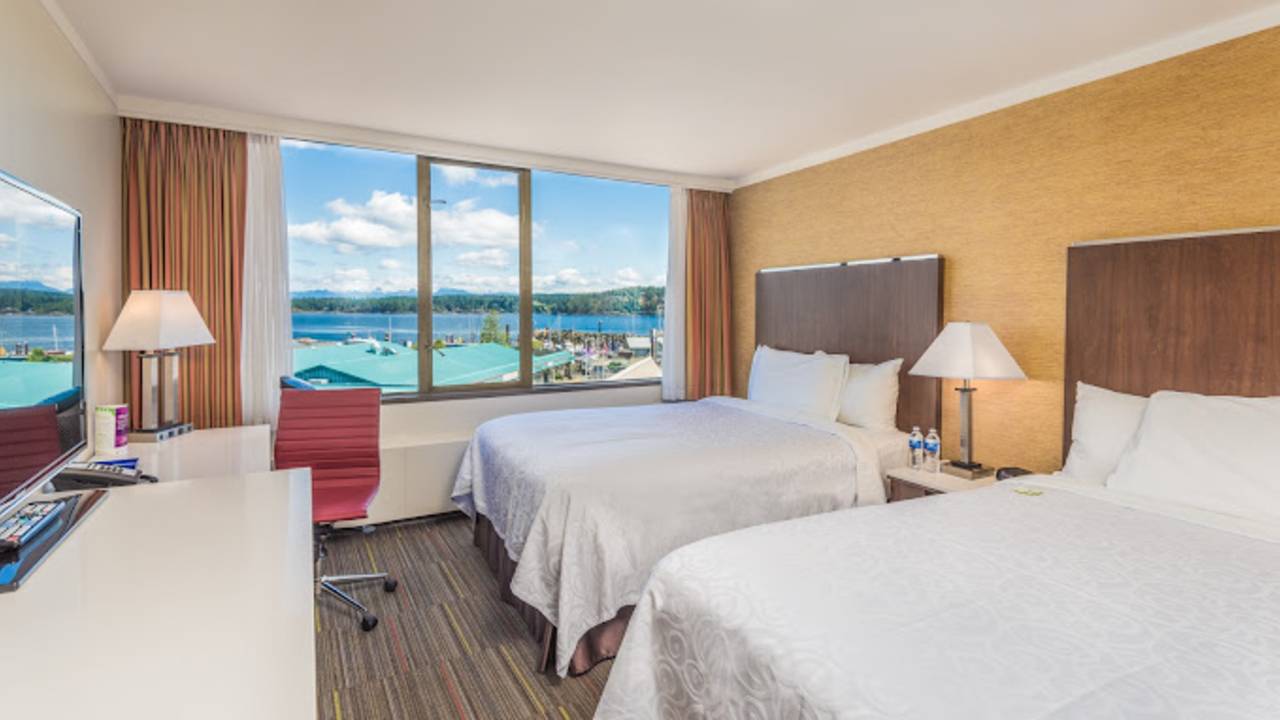 Whales & Bears of British Columbia