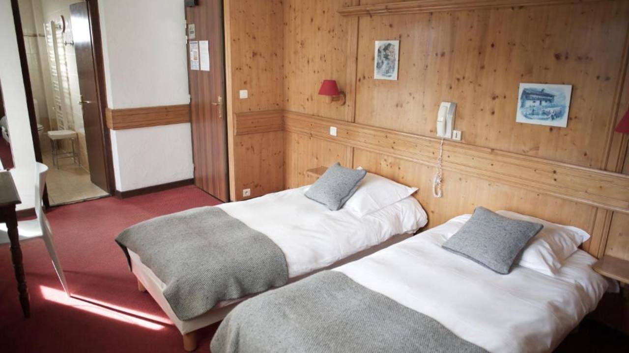 Tour du Mont Blanc Hotel Trek