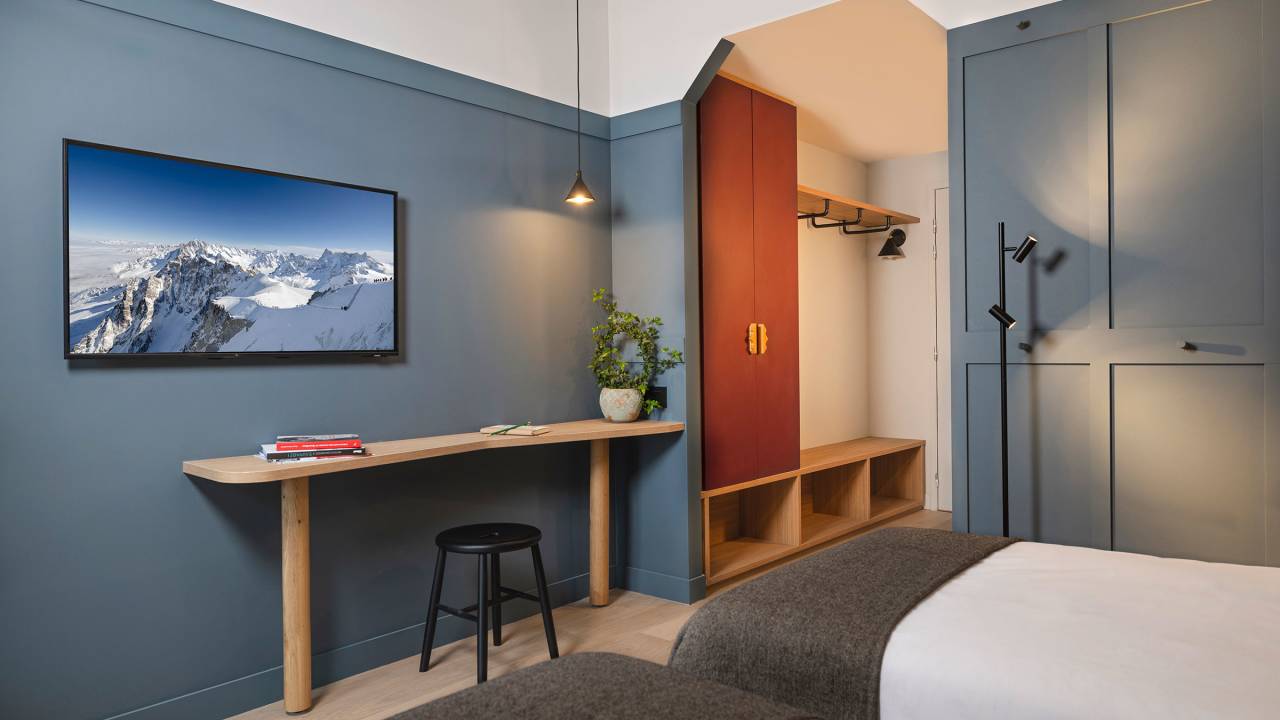 Tour du Mont Blanc Hotel Trek