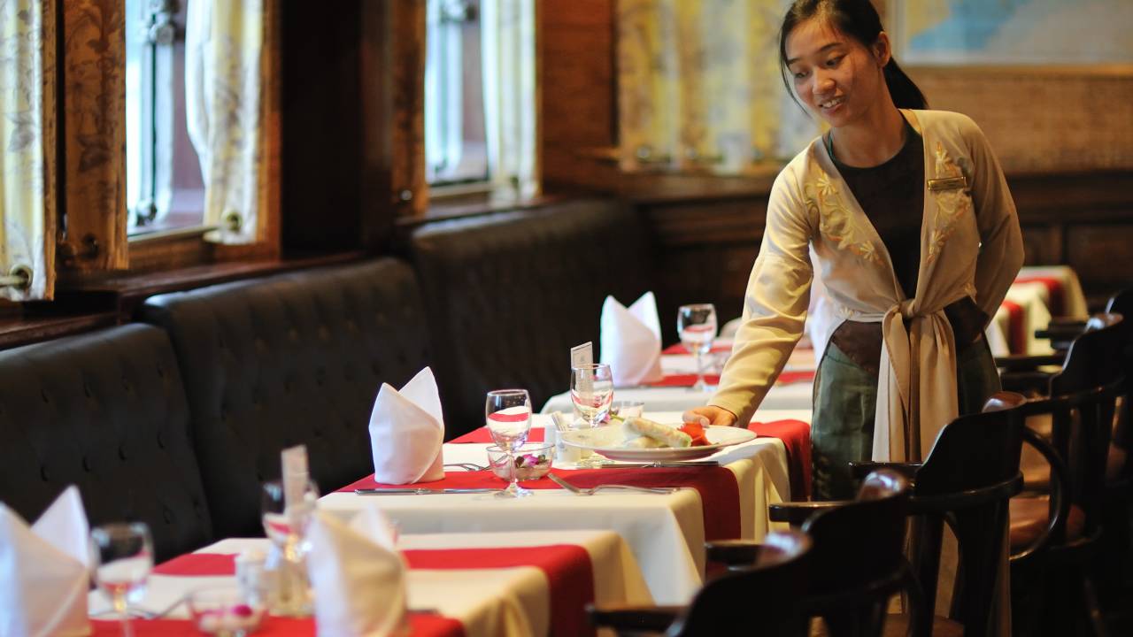 Vietnam & Angkor – Premium Adventure