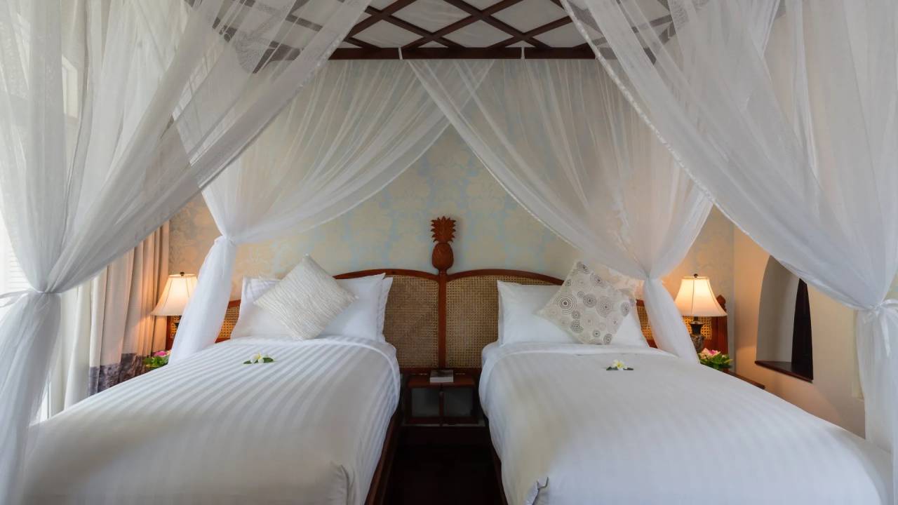 Discover Laos in Comfort