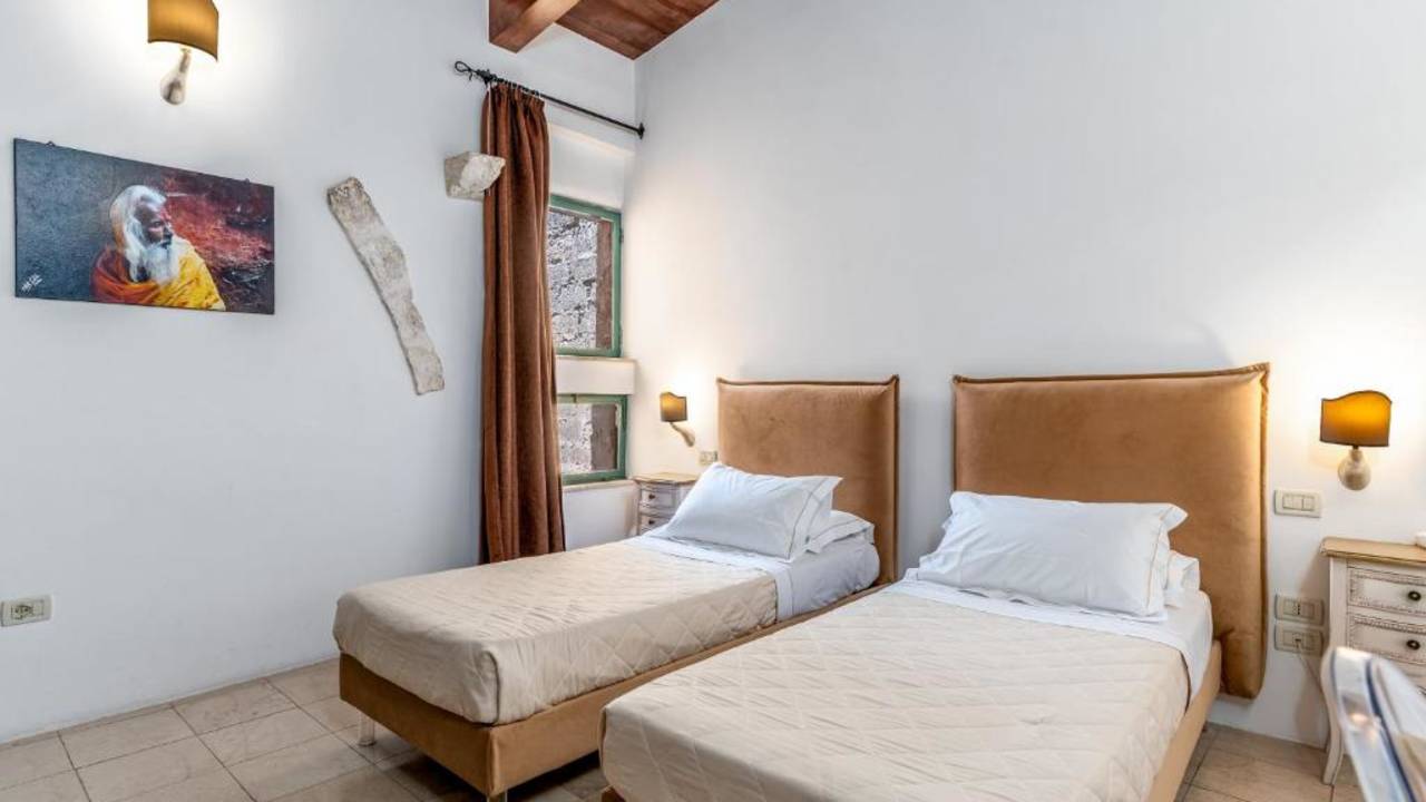 Walking in Puglia & Matera