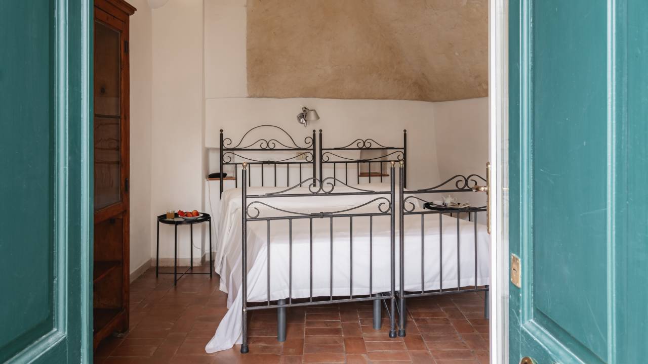 Walking in Puglia & Matera