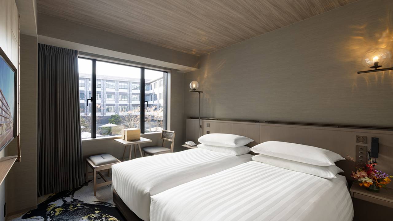 Signature Japan | Through Temples & Time