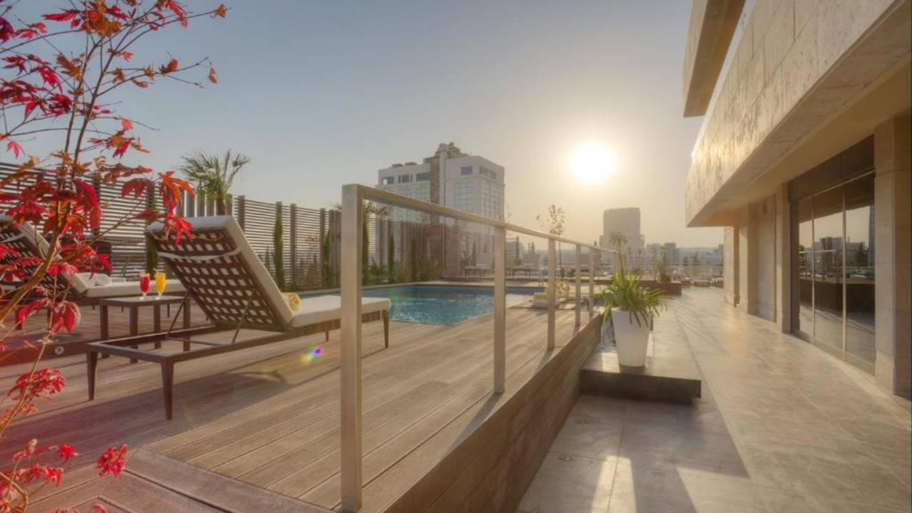 Signature Jordan | Stars and Desert Sands