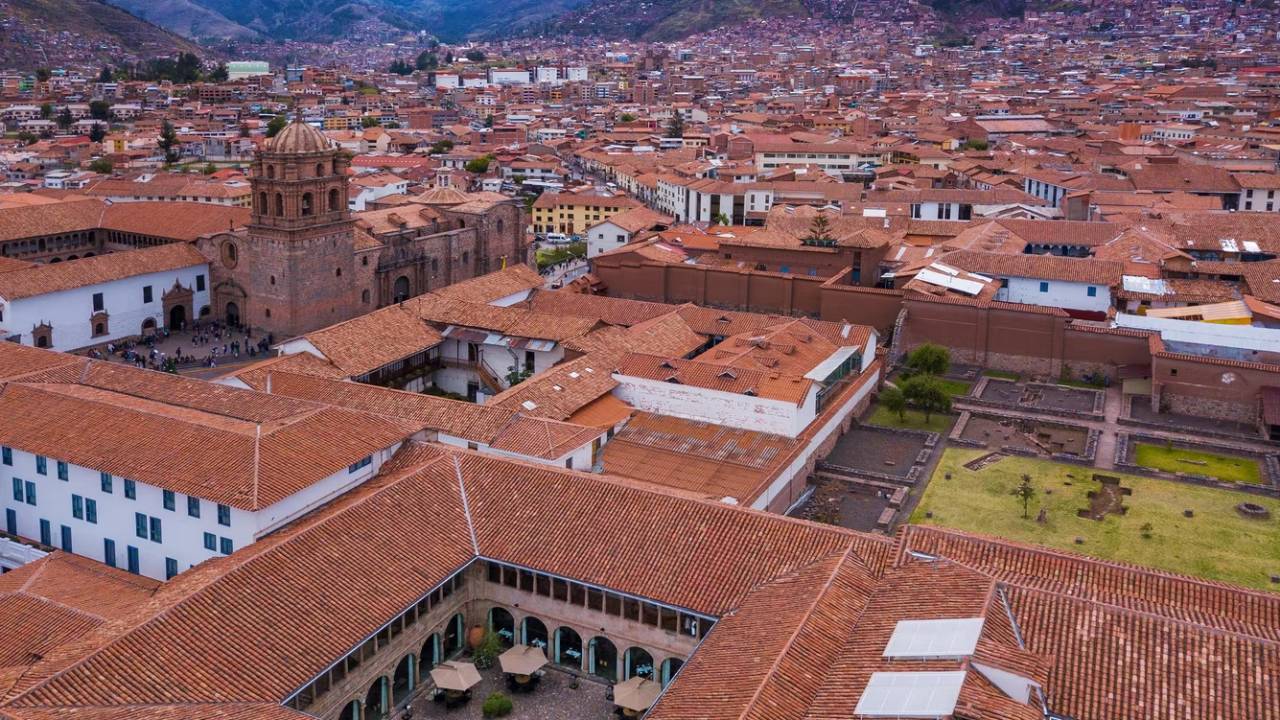 Signature Peru | Threads of the Andes