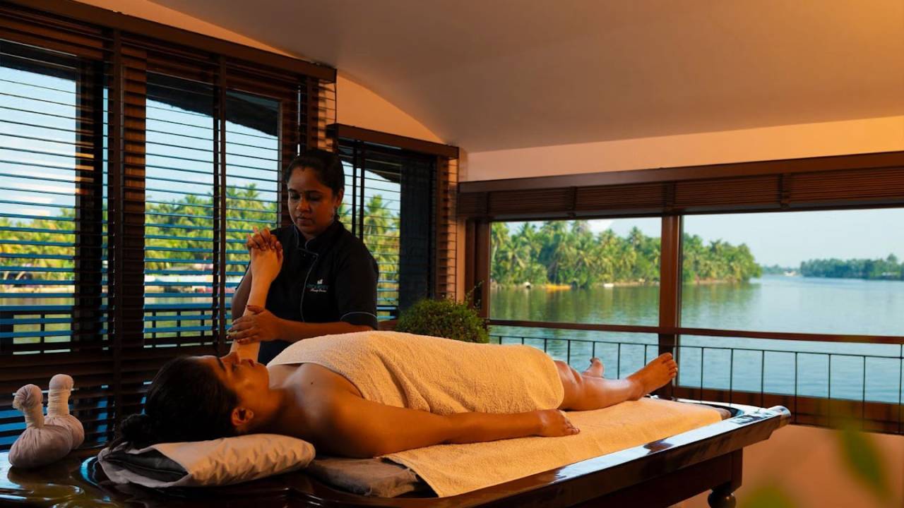 Signature India | Between Spices & Backwaters