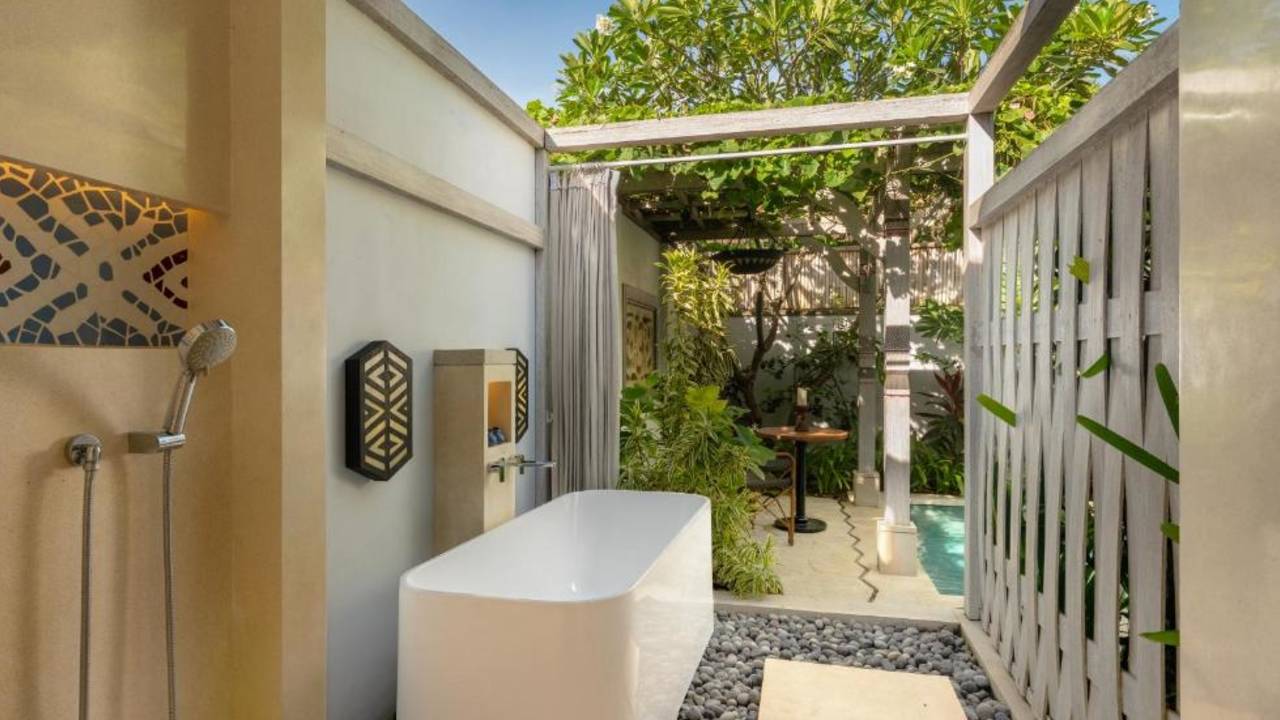 Signature Indonesia | The Sacred Wild Isles