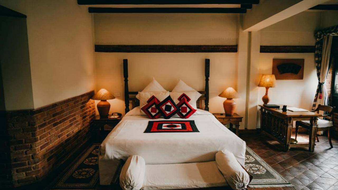 Signature Nepal & Bhutan | Peaks & Prayer Flags