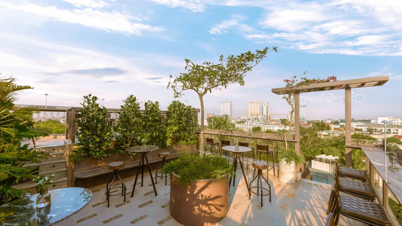 Signature Vietnam | In Fabric & Folklore