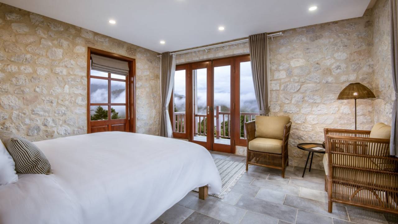 Signature Vietnam | In Fabric & Folklore