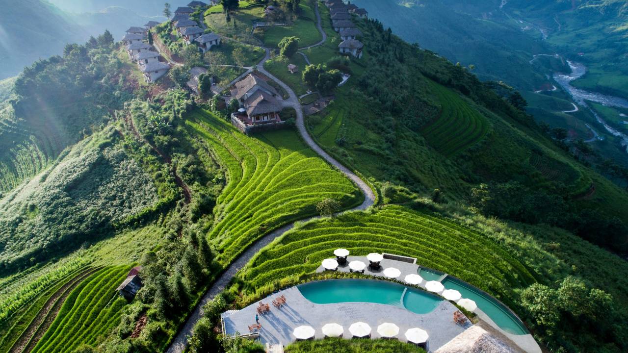 Signature Vietnam | In Fabric & Folklore