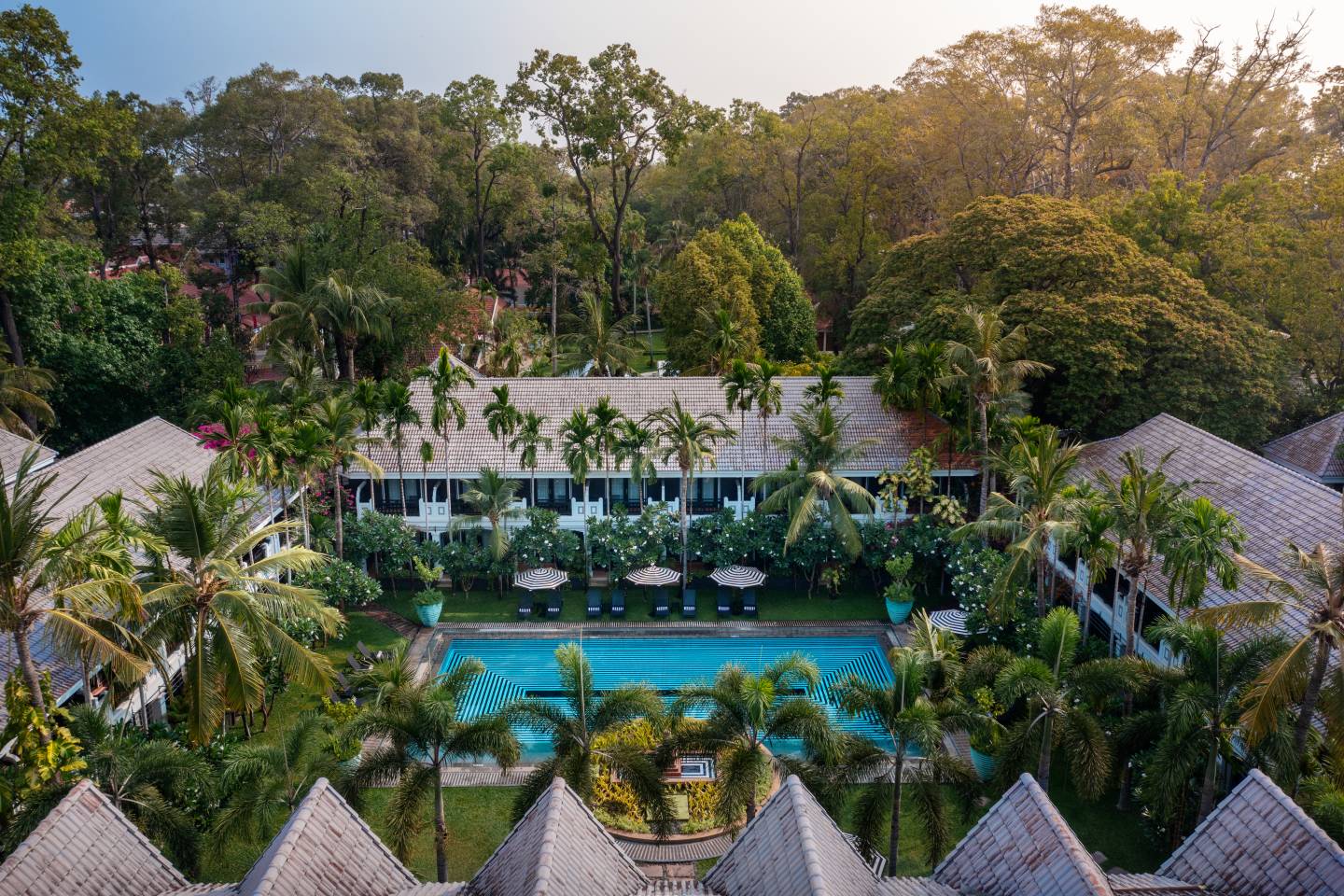 Around the World: A Luxury Tour By Private Jet – October 25, 2027