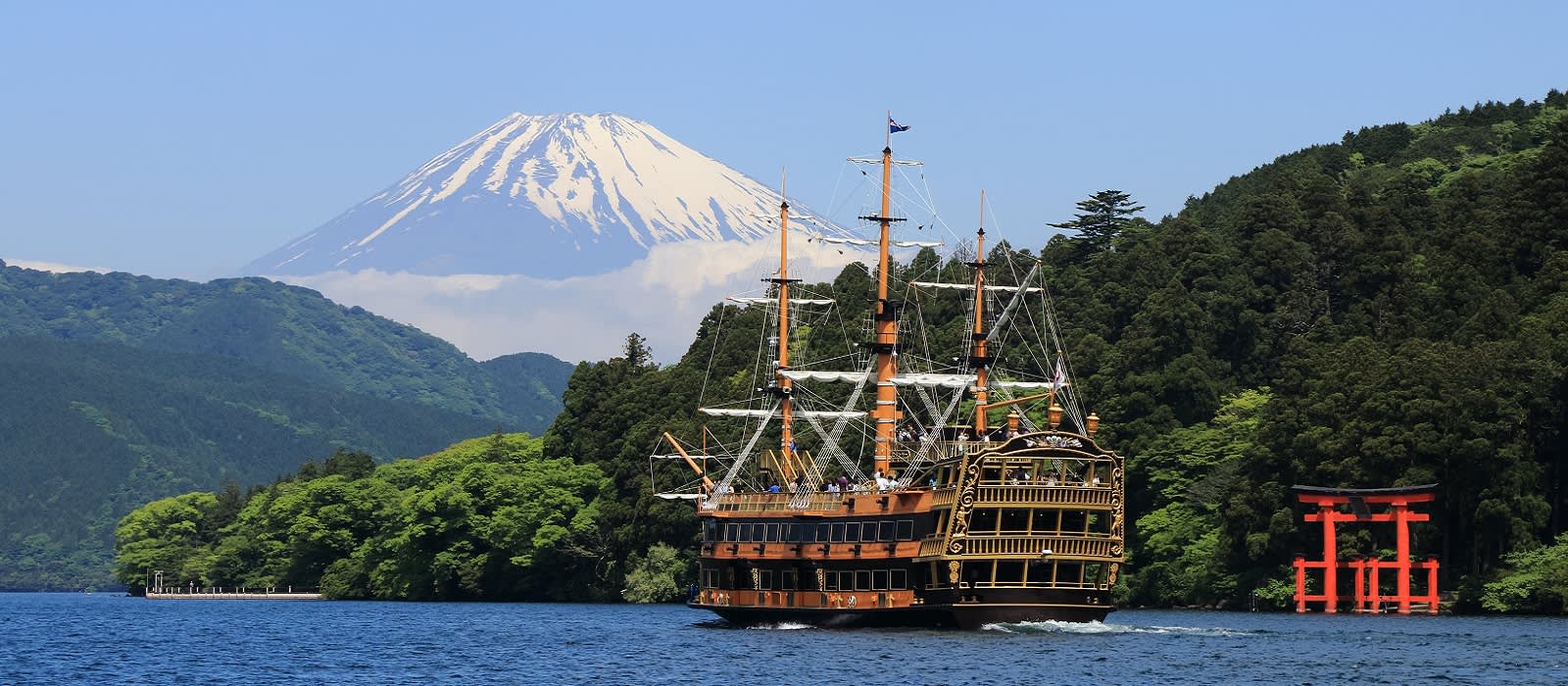 Enchanting Travels Japan Tours Hakone The Hakone Sightseeing Cruise (Hakone Pirate Ship) sails on the Ashinoko Lake with Mt. Fuji