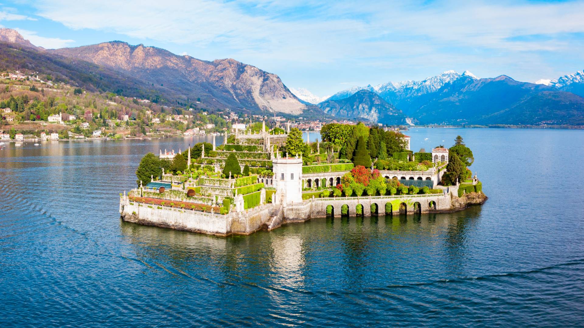 Italy: Lakes & Wine