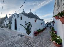 Walking in Puglia & Matera