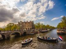 amsterdam_boats_in_the_canal