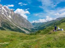 Walking Tour du Mont Blanc – Premium