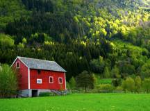 Walking in Balestrand