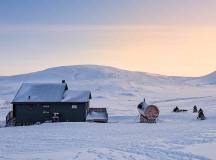 Svalbard Arctic Adventure – Sunny Winter