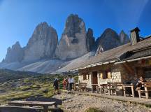 Classic Dolomites Hikes – Premium Adventure