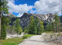 Classic Dolomites Hikes – Premium Adventure