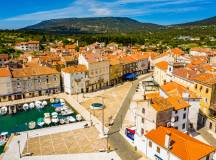 Walking North Croatia’s Islands & Lakes