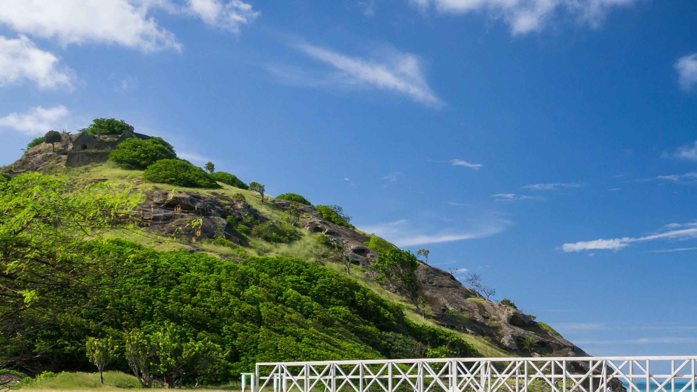 fort-barrington-antigua-copyright-davidkirsch-flickr