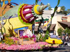 Know Your Destination – Rose Parade & Los Angeles Tour-2
