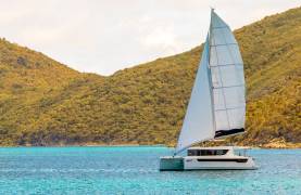 Why You Should Book a Yacht Charter Vacation Now