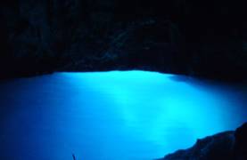blue_cave_bisevo_2_web_sug_it_1w_hidden_gem_poi-1