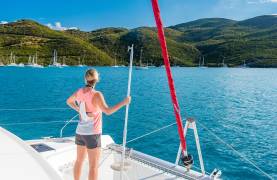 Catching a mooring ball - Photo by Uncommon Caribbean - Patrick Bennett