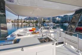 434PC flybridge