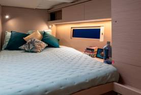 moorings-52.4_-_forward-cabin