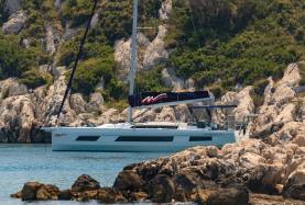 Moorings 44.4 – 4 cabin: Coming 2025