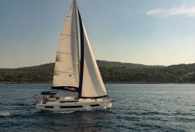 Moorings 44.3 - sailing