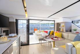 M4600 Salon and Galley