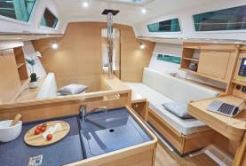 Sun Odyssey 319 – 2 Cabin