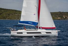 Sunsail 44.3 – 3 cabin
