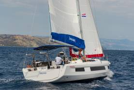 Sunsail 44.3 – 3 cabin